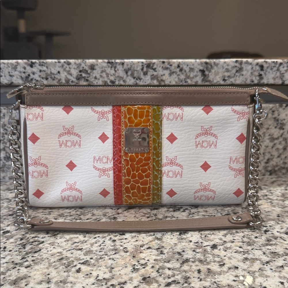 ❤️‍🔥AUTHENTIC! RARE MCM Visetos Monogram Shoulder Bag w/ Exotic Stripe!❤️‍🔥